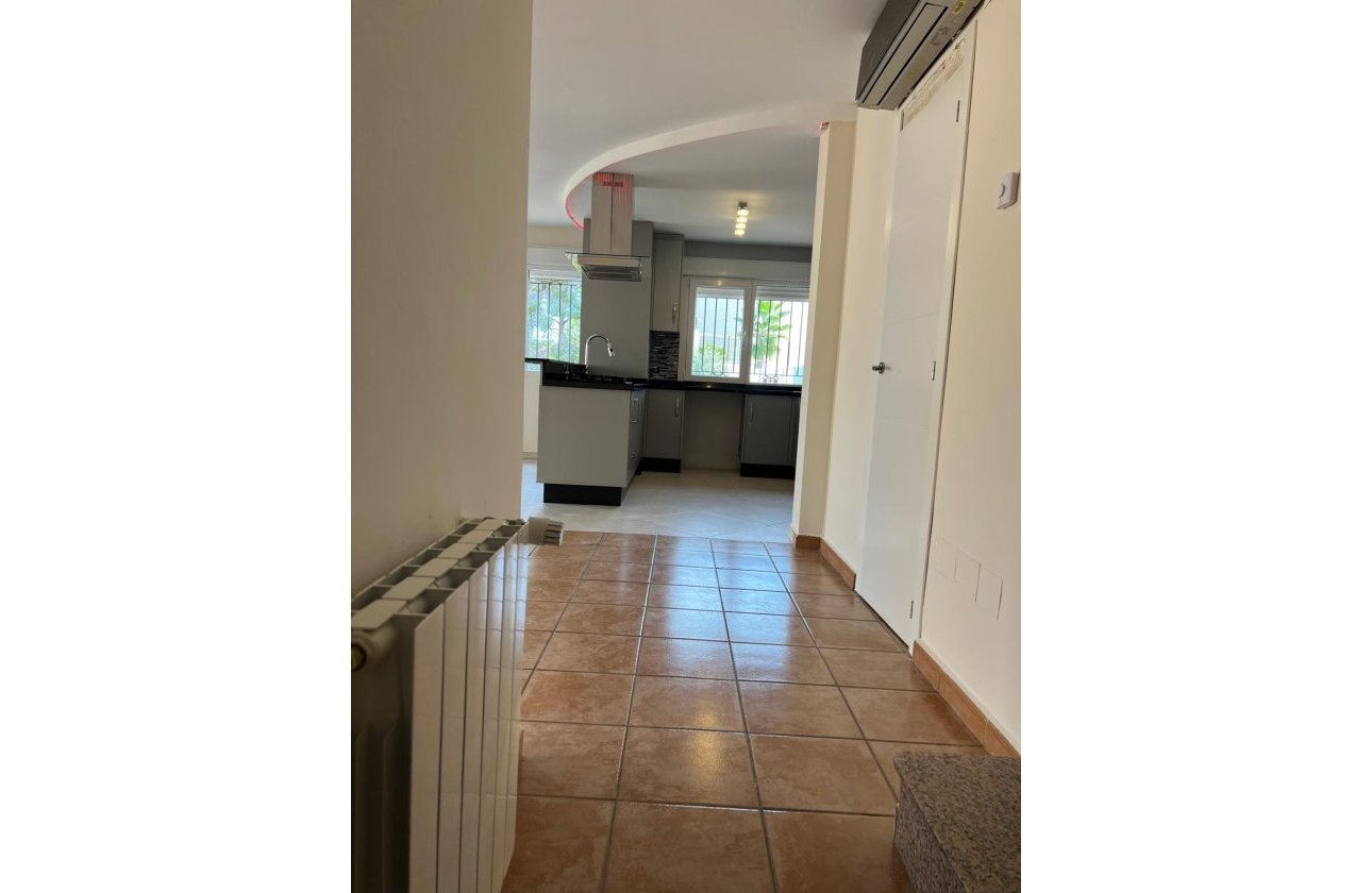 Resale - Villa -
Orihuela Costa - Villamartín-las Filipinas