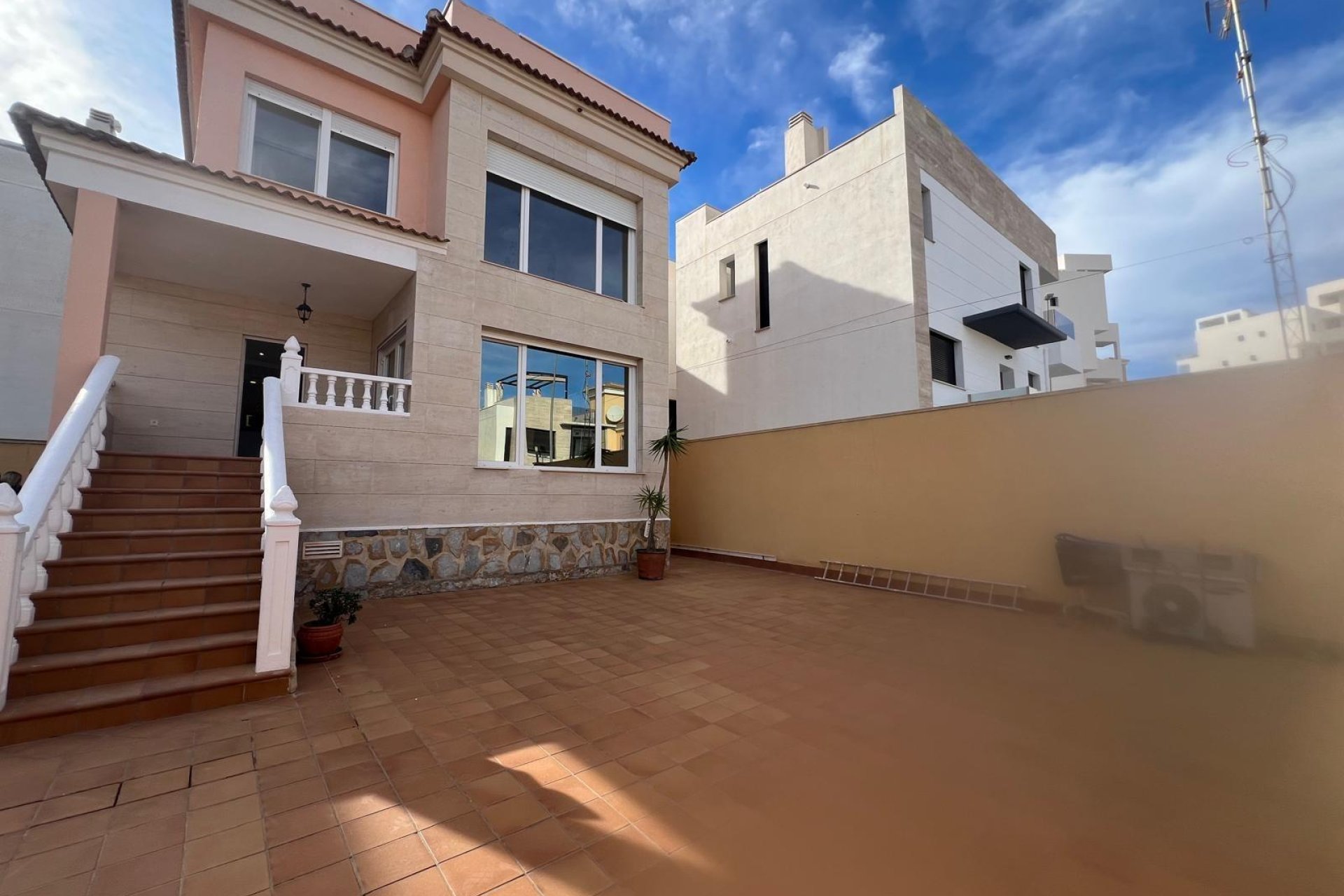 Resale - Villa -
Orihuela Costa - Villamartín-las Filipinas