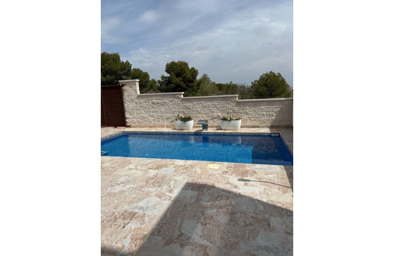 Resale - Villa -
Orihuela Costa - Villamartín-las Filipinas