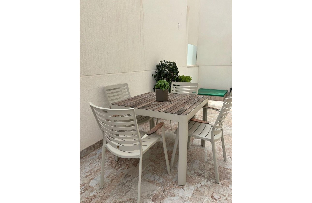 Resale - Villa -
Orihuela Costa - Villamartín-las Filipinas