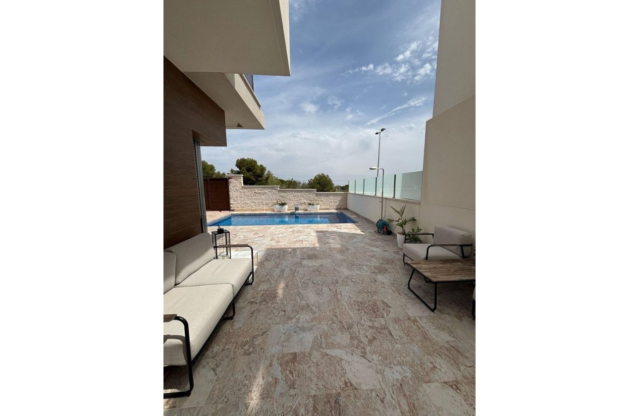 Resale - Villa -
Orihuela Costa - Villamartín-las Filipinas