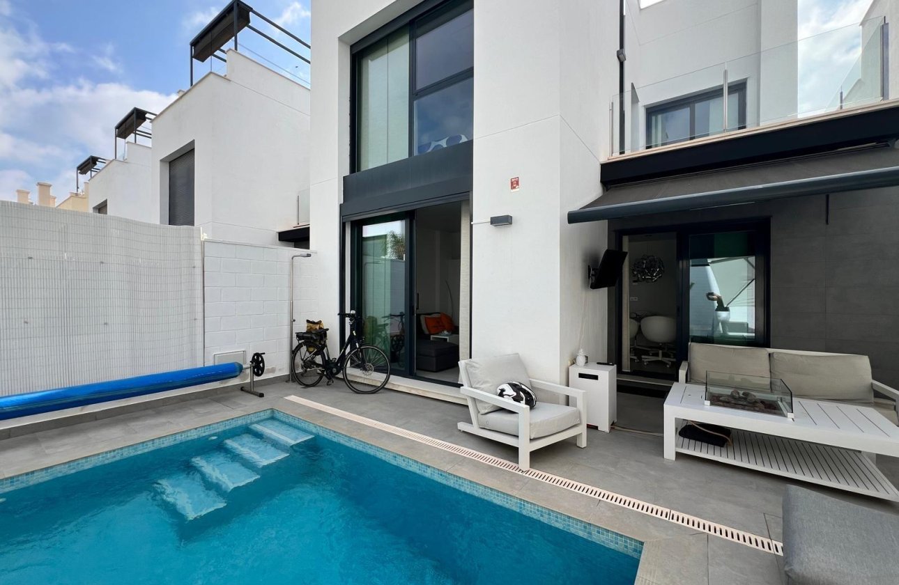 Resale - Villa -
Orihuela Costa - Villamartín-las Filipinas