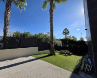 Resale - Villa -
Orihuela Costa - Villamartín