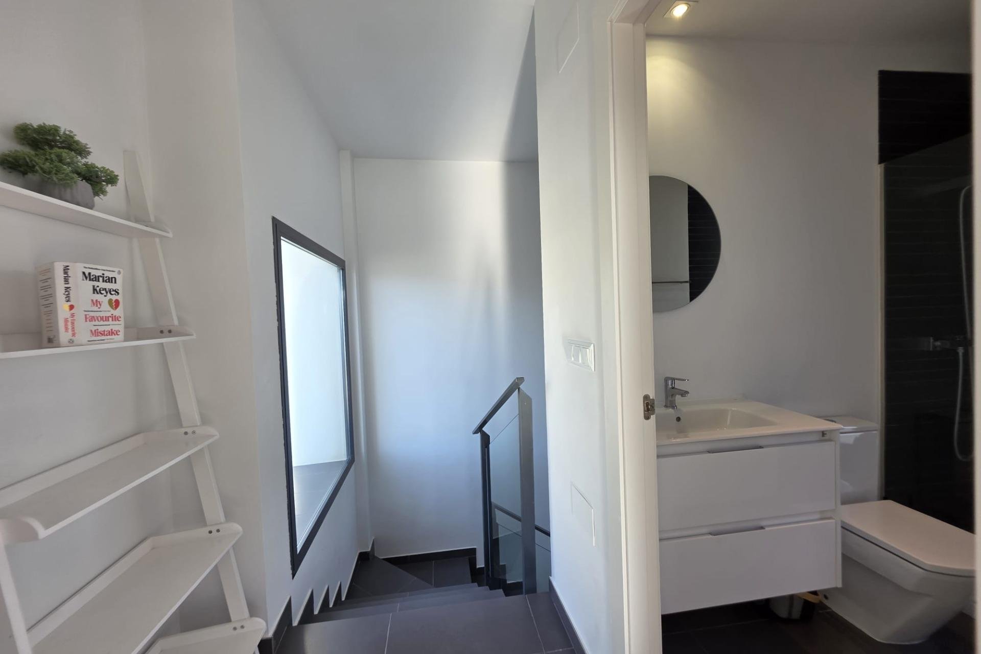 Resale - Villa -
Orihuela Costa - Villamartín