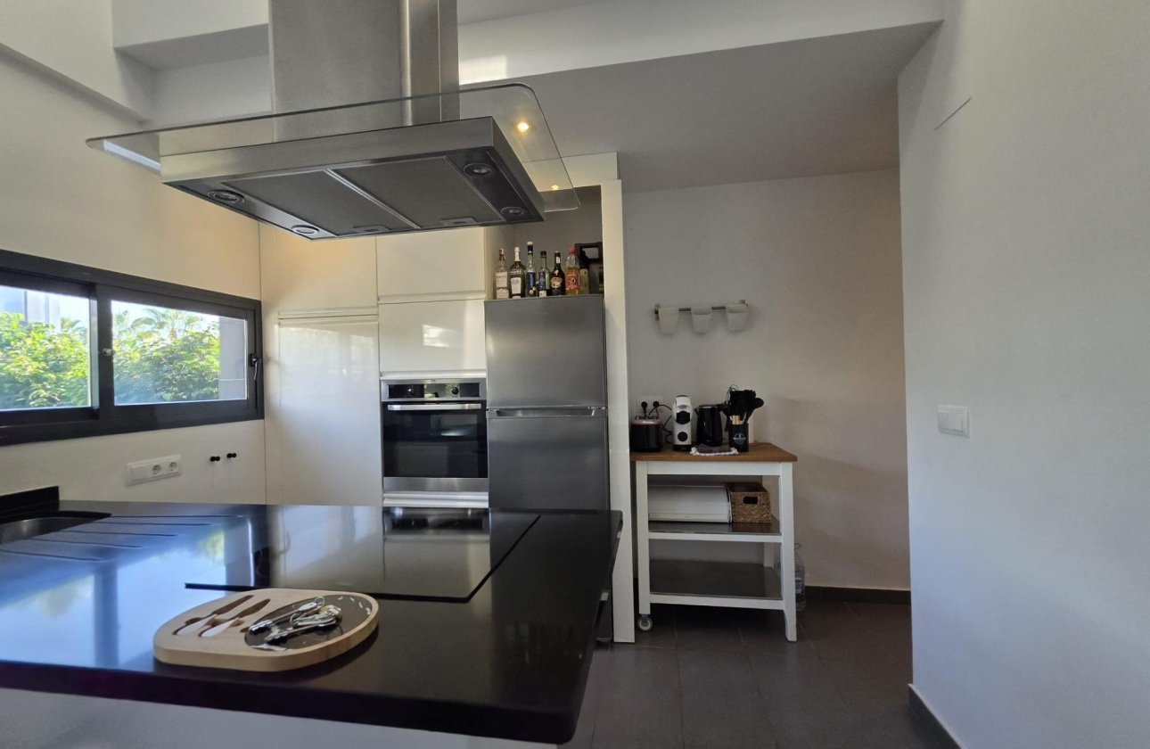Resale - Villa -
Orihuela Costa - Villamartín