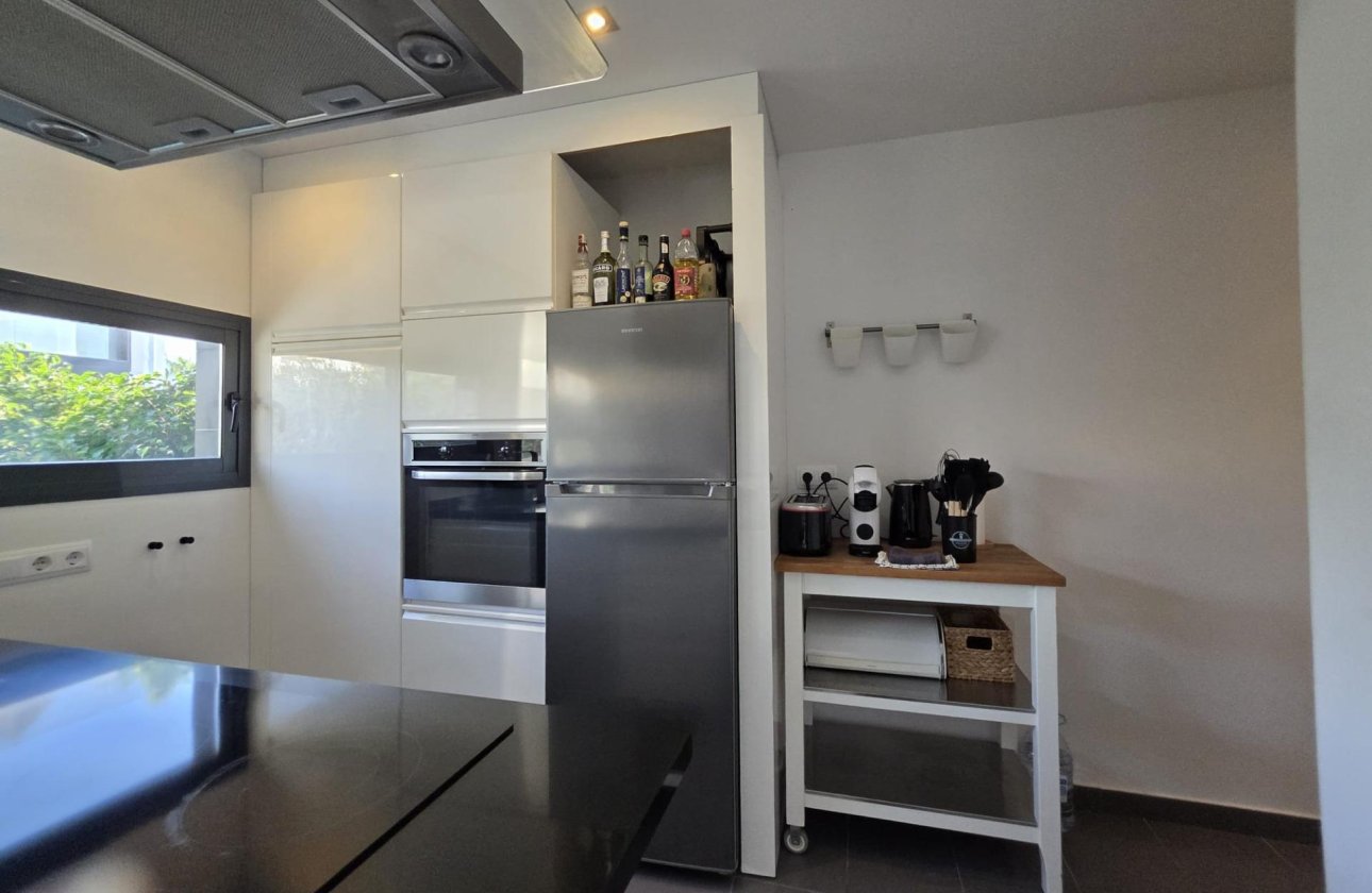 Resale - Villa -
Orihuela Costa - Villamartín