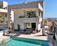 Resale - Villa -
Orihuela Costa - Villamartín