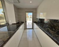 Resale - Villa -
Orihuela Costa - Villamartín
