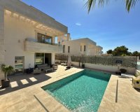 Resale - Villa -
Orihuela Costa - Villamartín