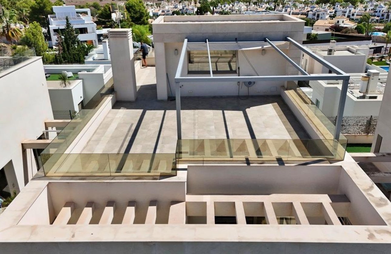 Resale - Villa -
Orihuela Costa - Villamartín