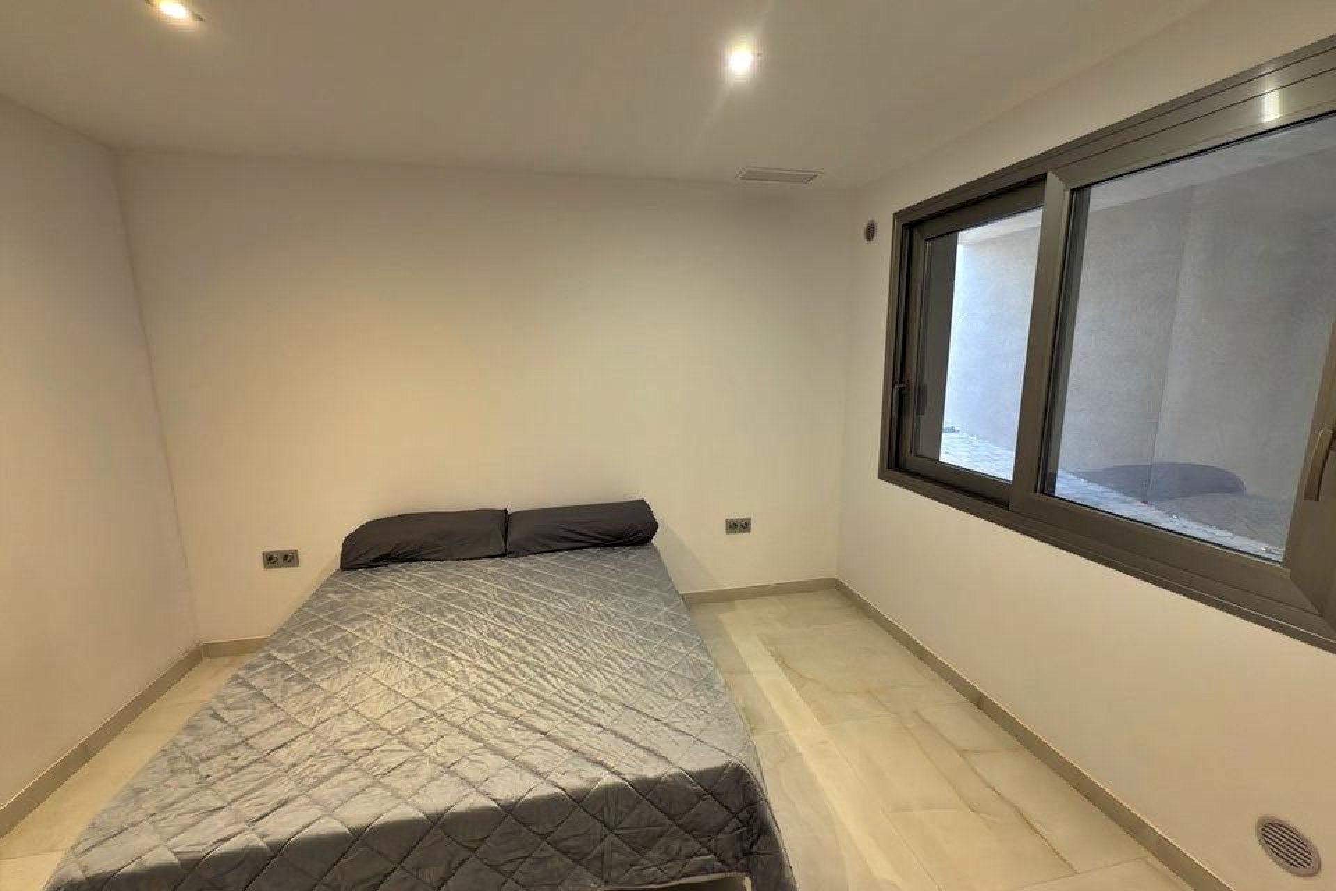 Resale - Villa -
Orihuela Costa - Villamartín