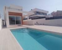 Resale - Villa Penthouse -
Torrevieja - Aguas Nuevas