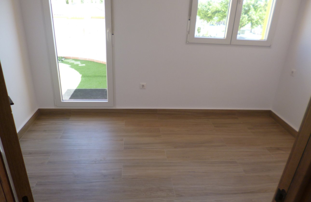 Resale - Villa -
Pilar de la Horadada - Costa Blanca