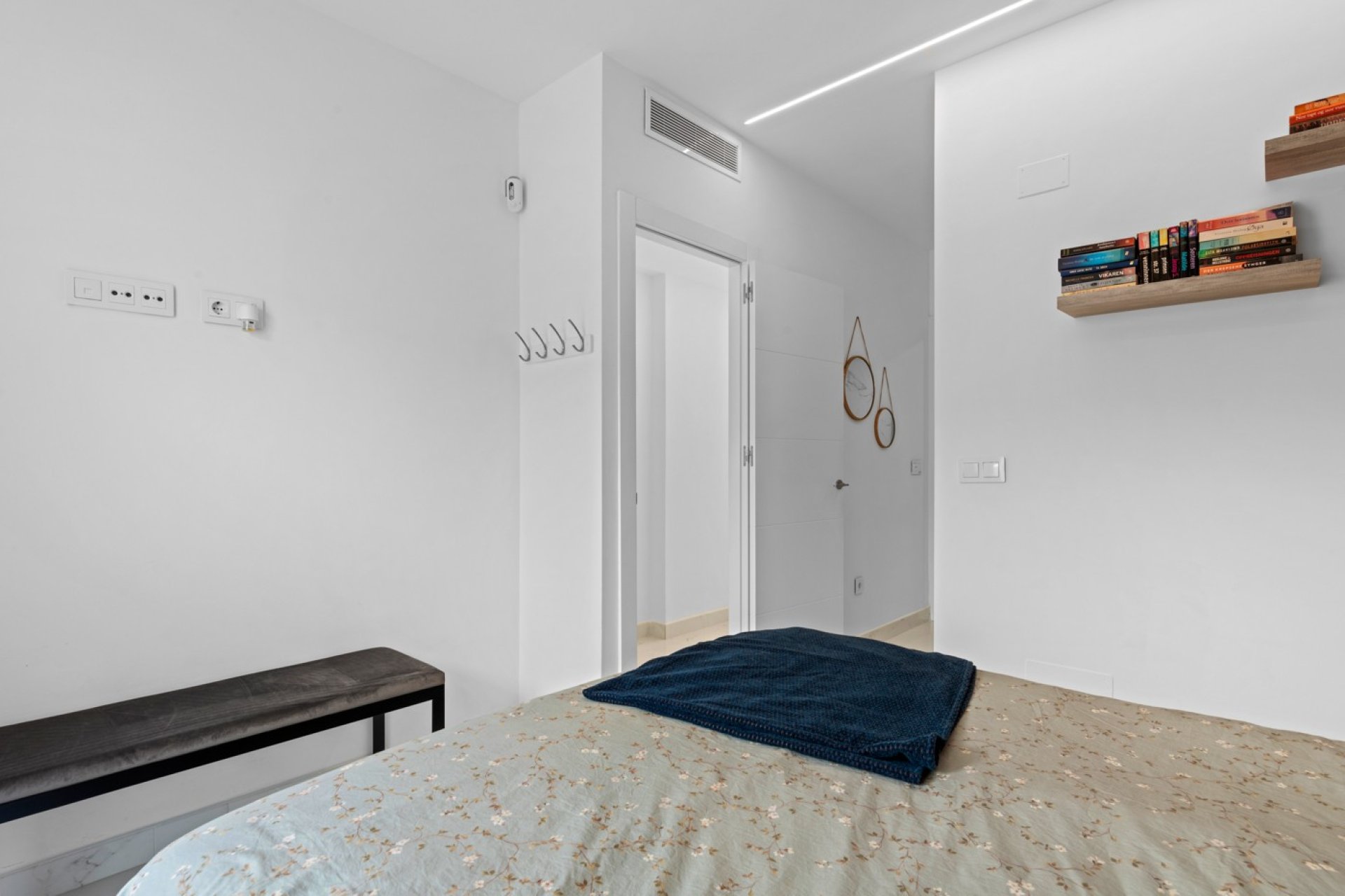 Resale - Villa -
Pilar de la Horadada - Costa Blanca