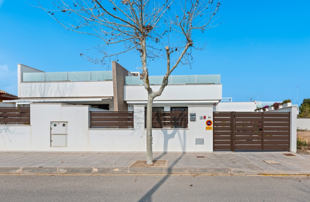 Resale - Villa -
Pilar de la Horadada - Costa Blanca