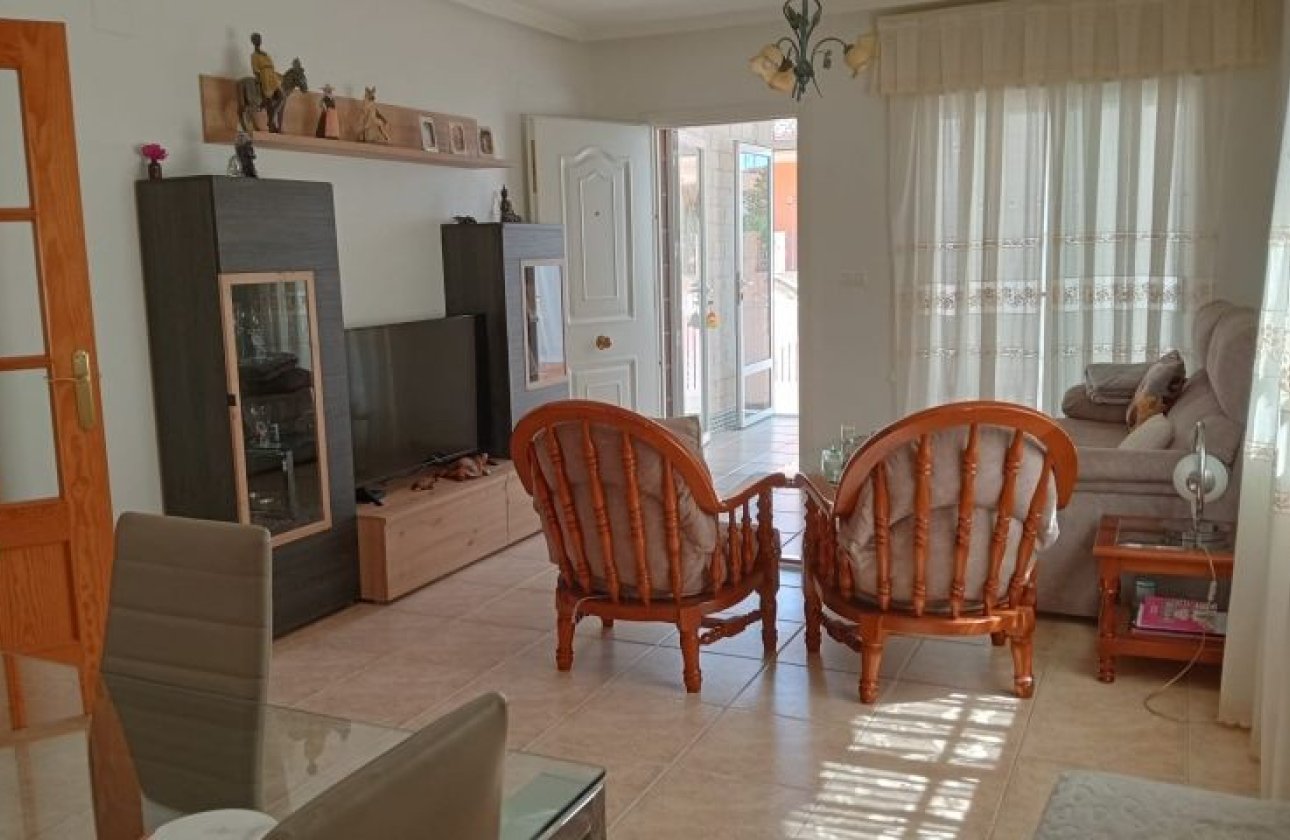 Resale - Villa -
Pilar de la Horadada - Costa Blanca