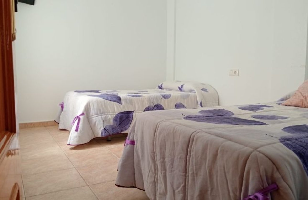 Resale - Villa -
Pilar de la Horadada - Costa Blanca