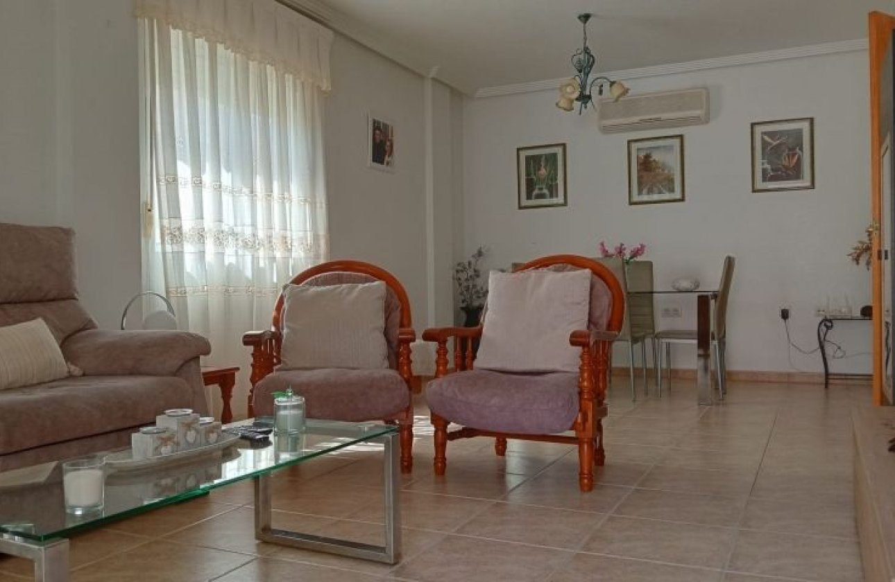 Resale - Villa -
Pilar de la Horadada - Costa Blanca