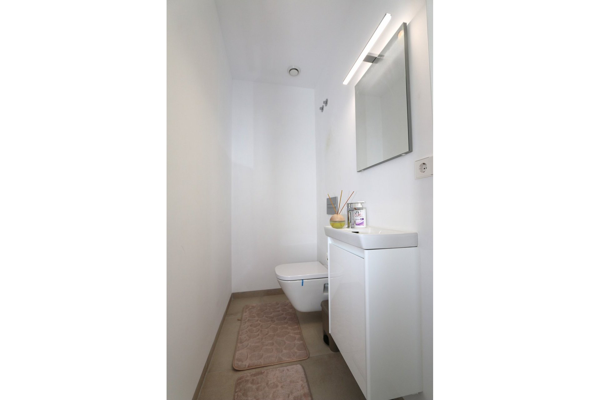 Resale - Villa -
Pilar de la Horadada - Costa Blanca