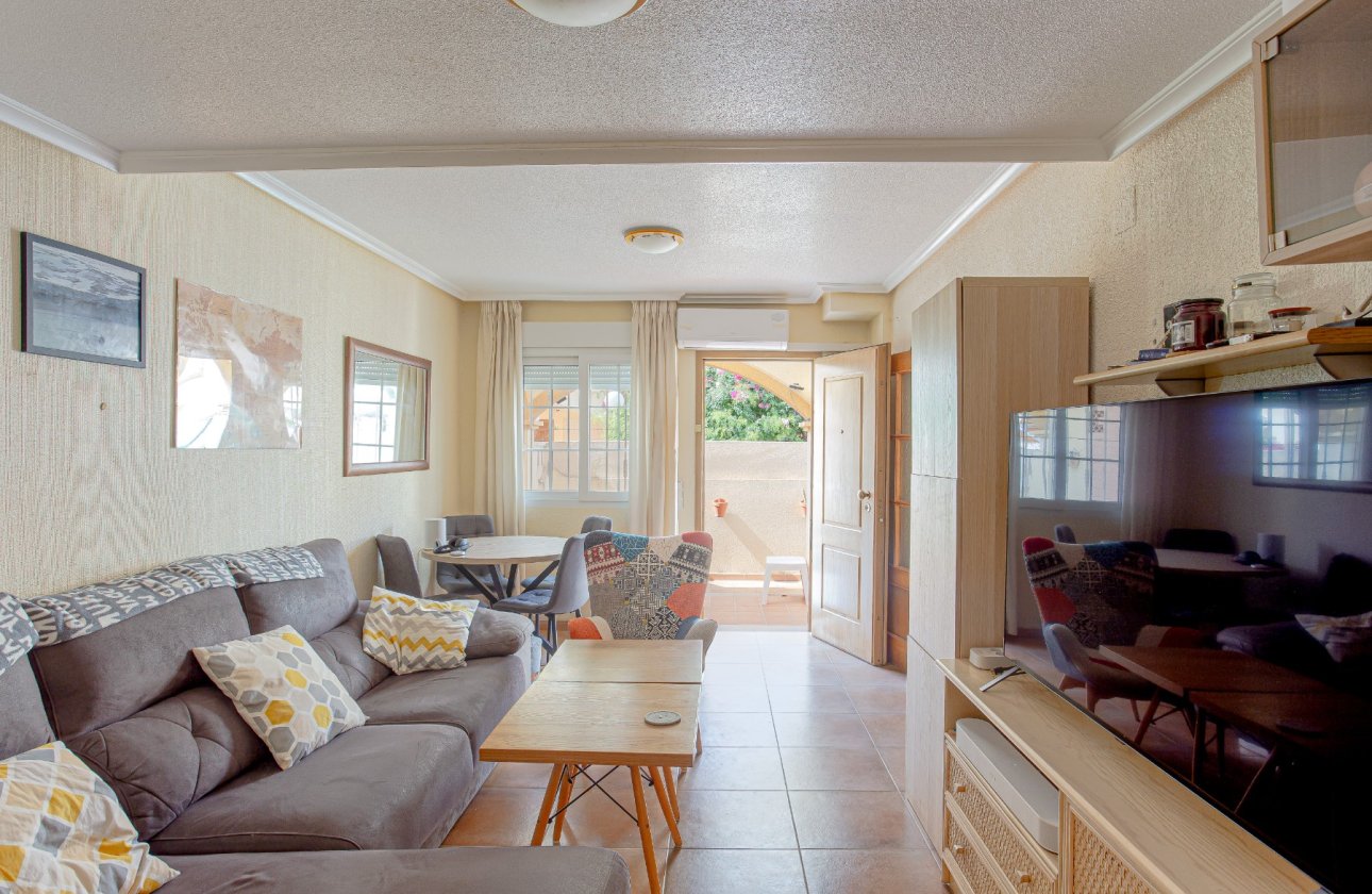 Resale - Villa -
Pilar de la Horadada - Costa Blanca