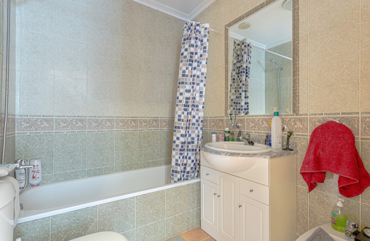 Resale - Villa -
Pilar de la Horadada - Costa Blanca