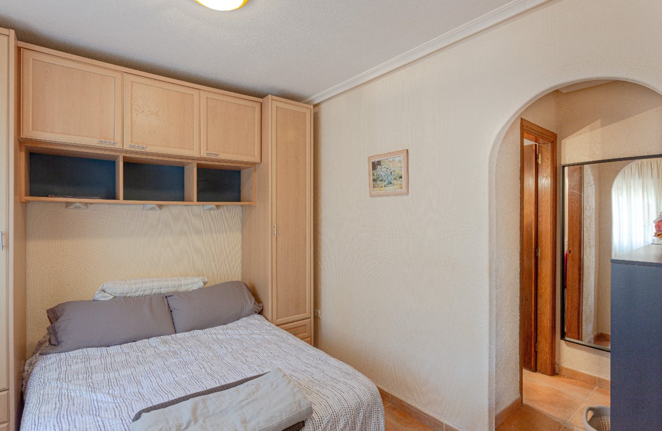 Resale - Villa -
Pilar de la Horadada - Costa Blanca