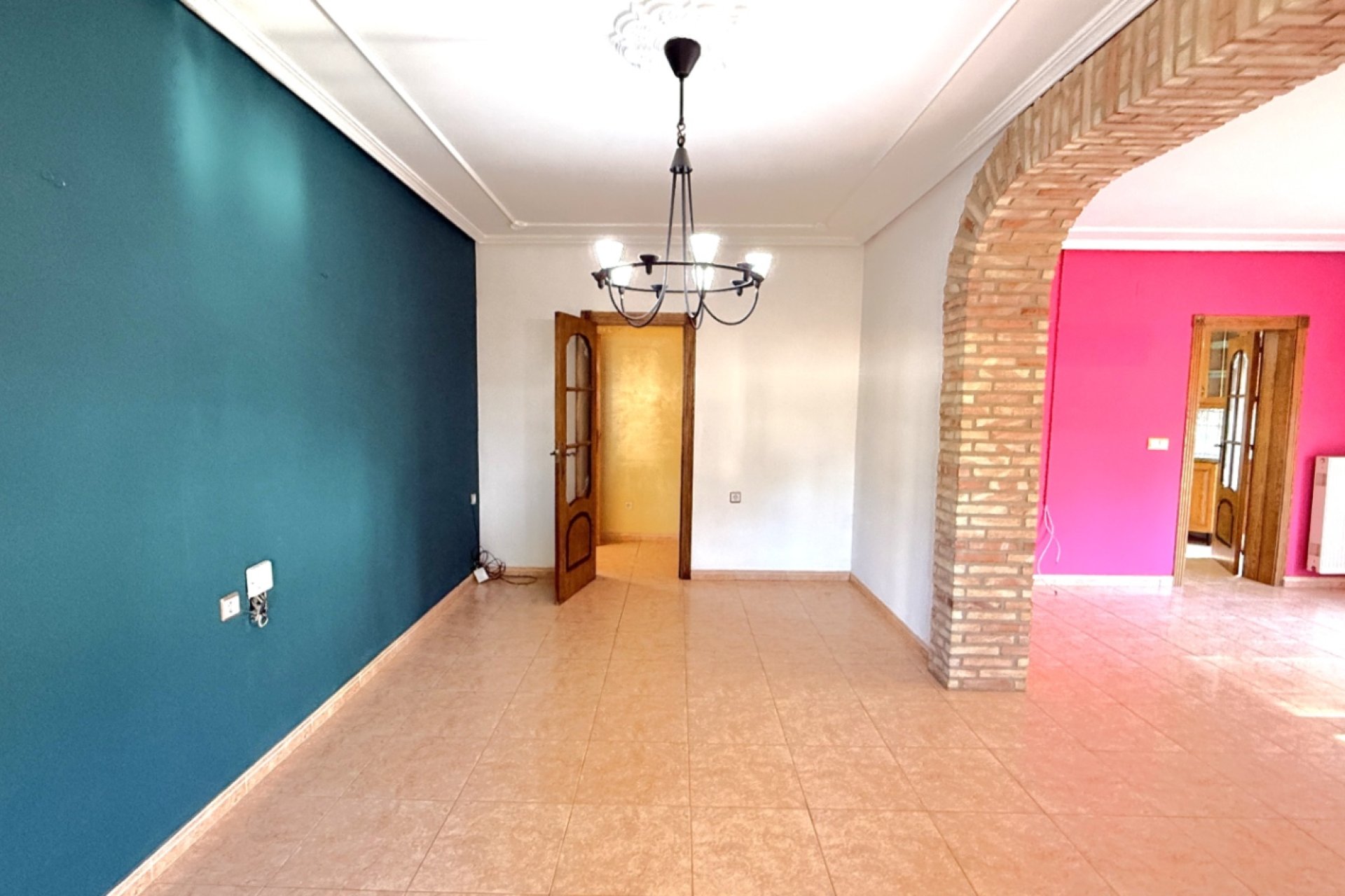 Resale - Villa -
Pilar de la Horadada - Costa Blanca