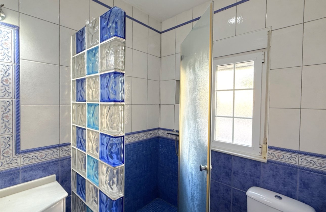 Resale - Villa -
Pilar de la Horadada - Costa Blanca