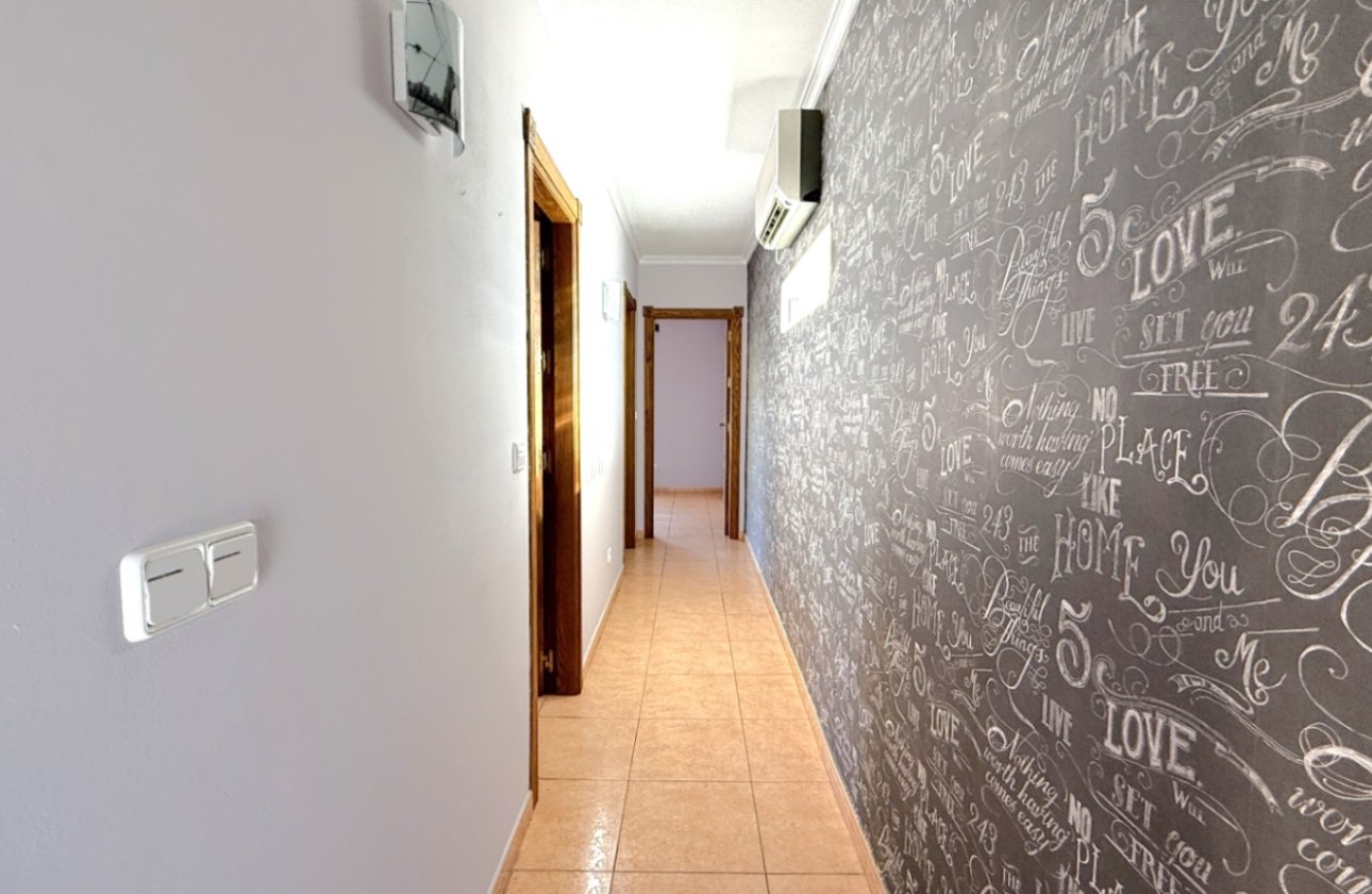 Resale - Villa -
Pilar de la Horadada - Costa Blanca