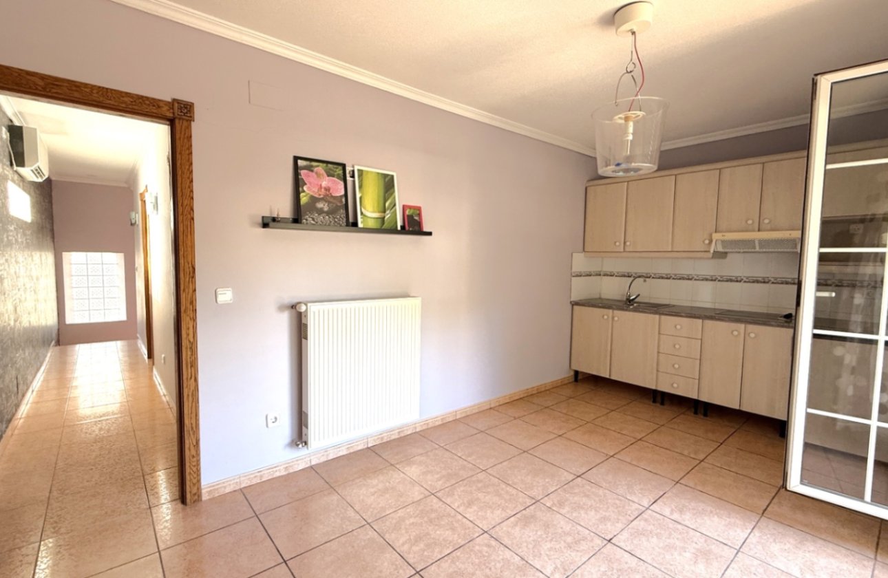 Resale - Villa -
Pilar de la Horadada - Costa Blanca