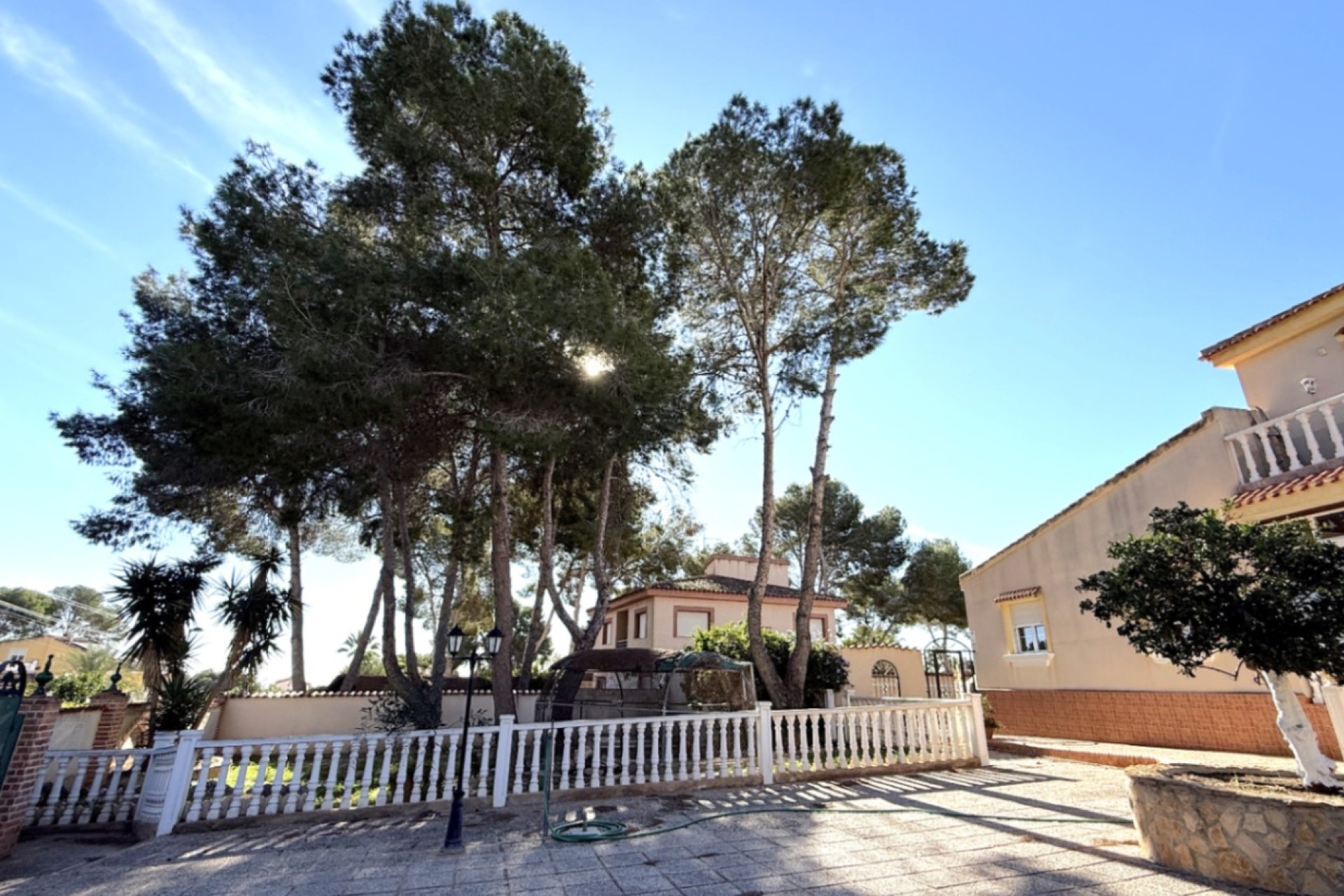 Resale - Villa -
Pilar de la Horadada - Costa Blanca