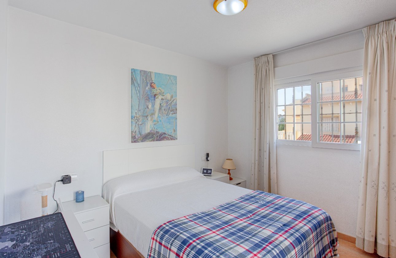 Resale - Villa -
Pilar de la Horadada - Costa Blanca