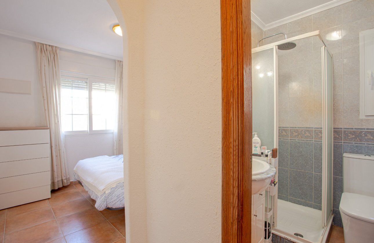 Resale - Villa -
Pilar de la Horadada - Costa Blanca