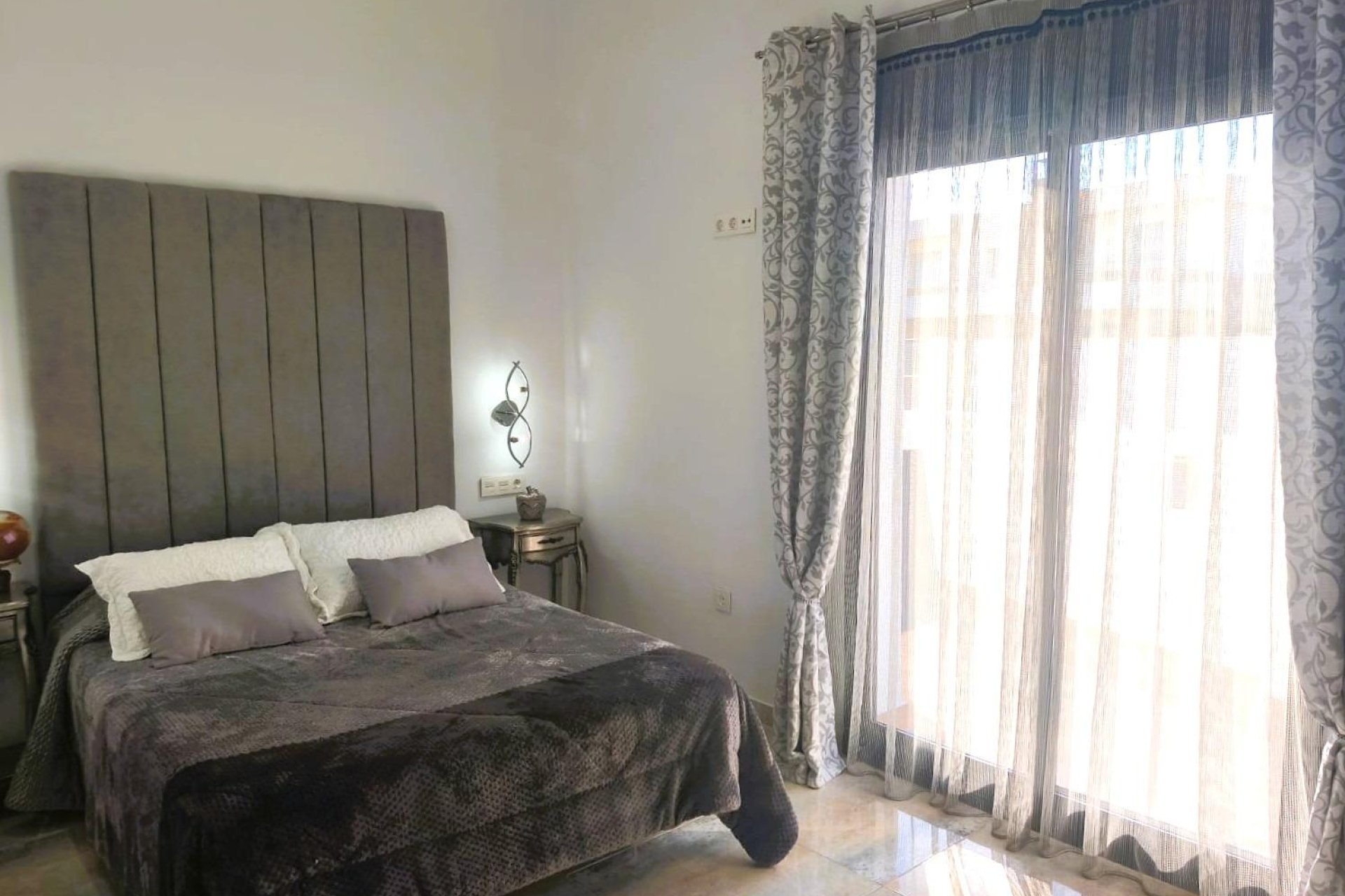 Resale - Villa -
Pilar de la Horadada - Costa Blanca