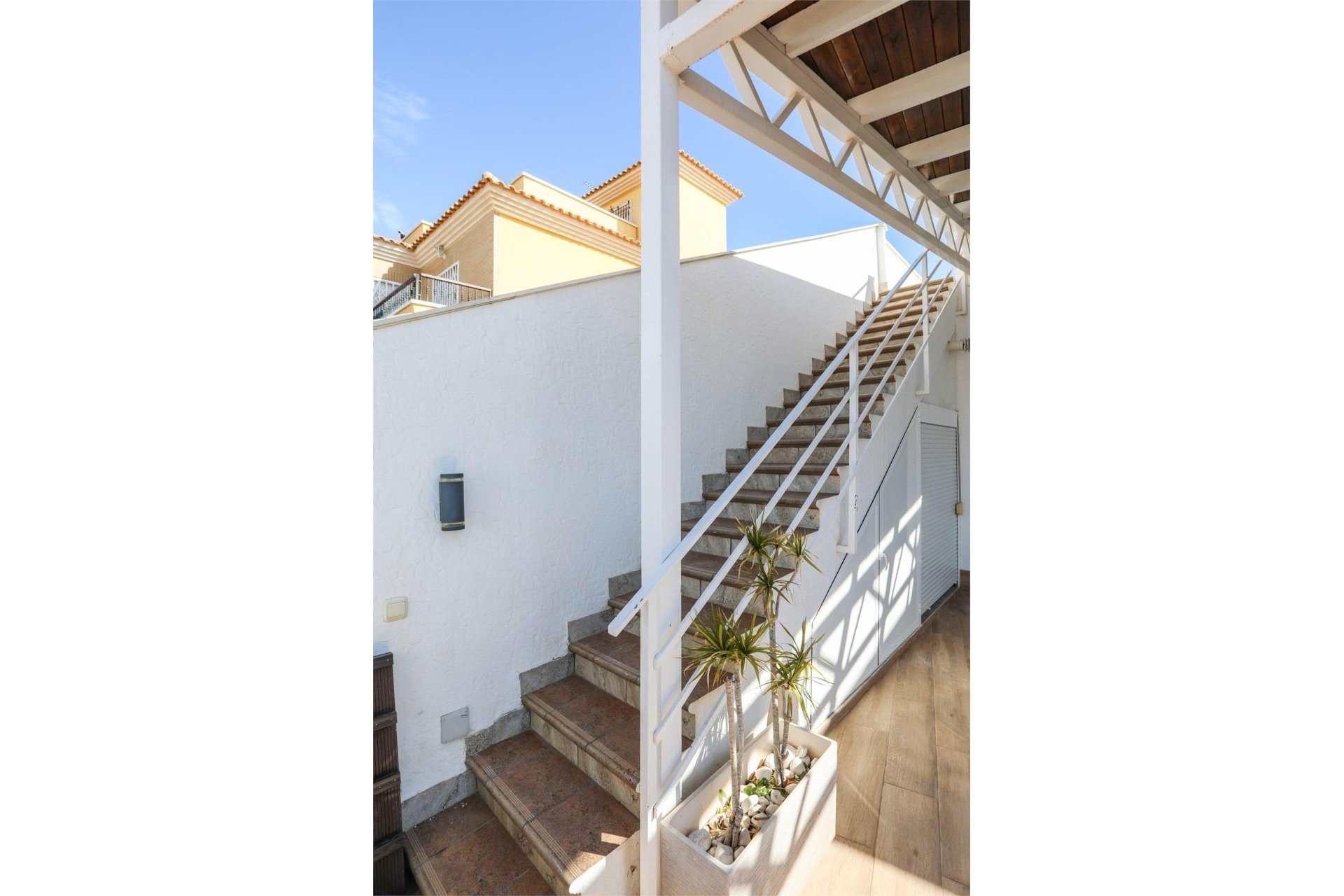 Resale - Villa -
Pilar de la Horadada - Costa Blanca