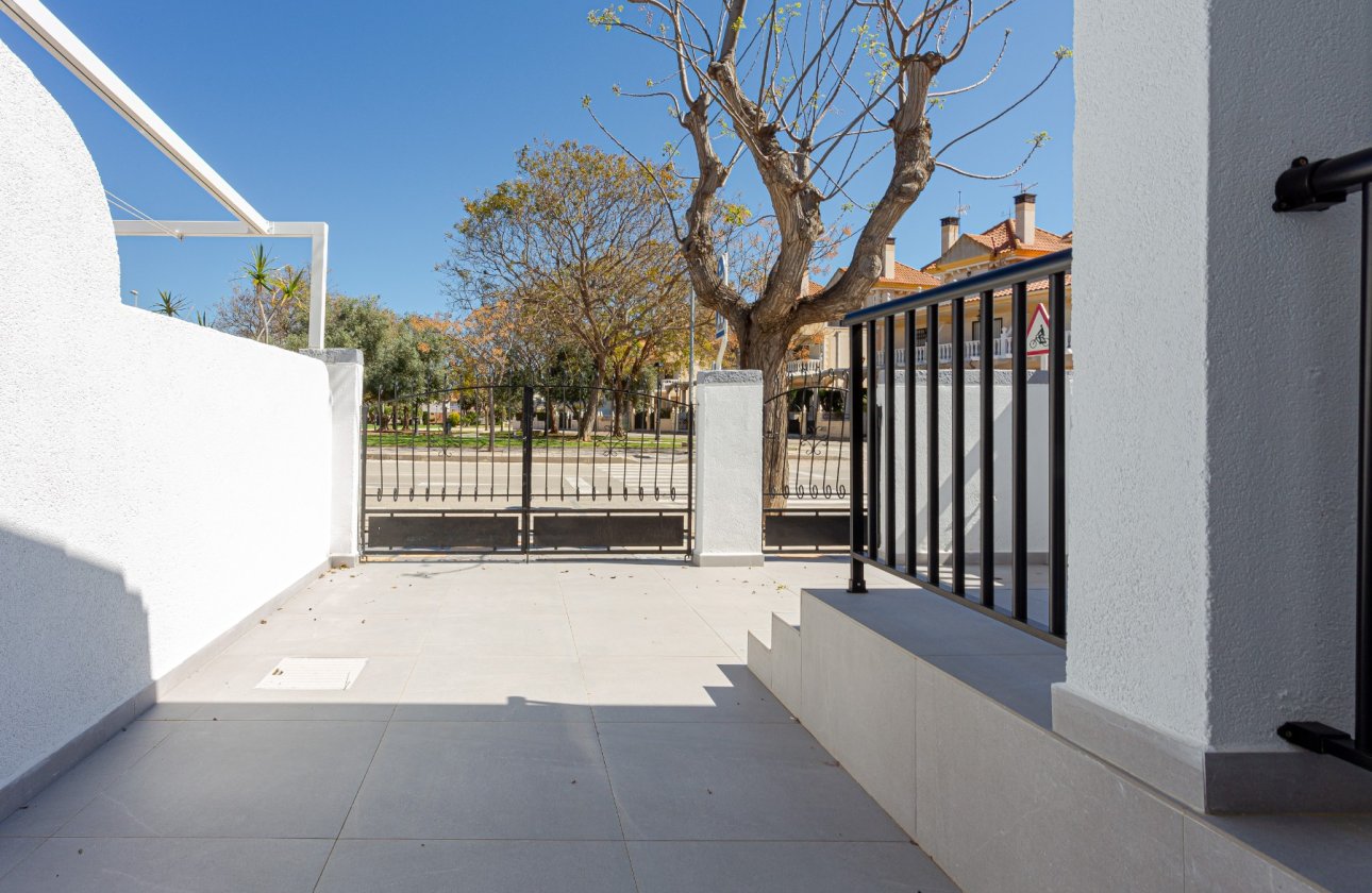 Resale - Villa -
Pilar de la Horadada - Costa Blanca