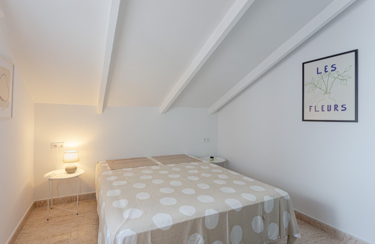 Resale - Villa -
Pilar de la Horadada - Costa Blanca