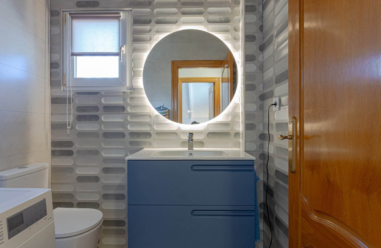 Resale - Villa -
Pilar de la Horadada - Costa Blanca