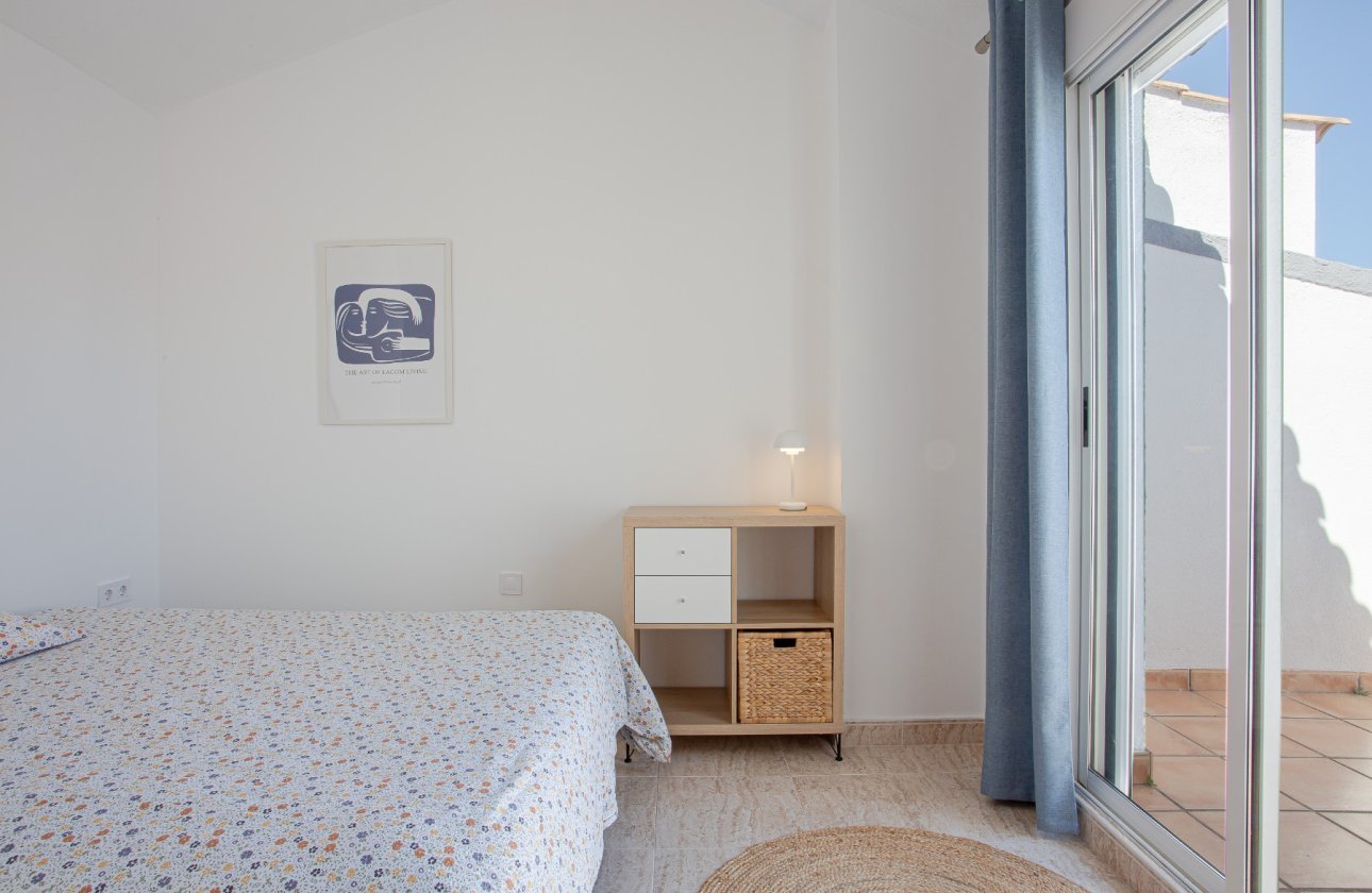 Resale - Villa -
Pilar de la Horadada - Costa Blanca