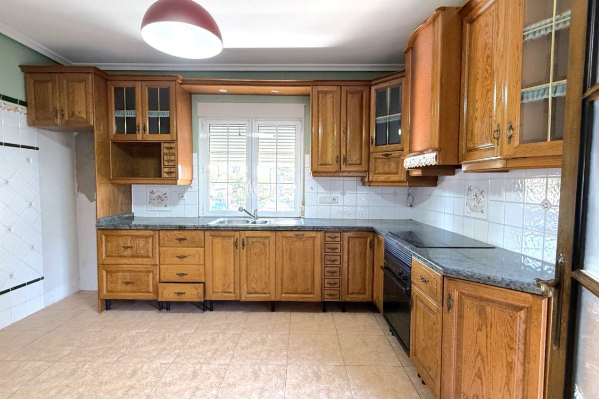 Resale - Villa -
Pilar de la Horadada - Costa Blanca