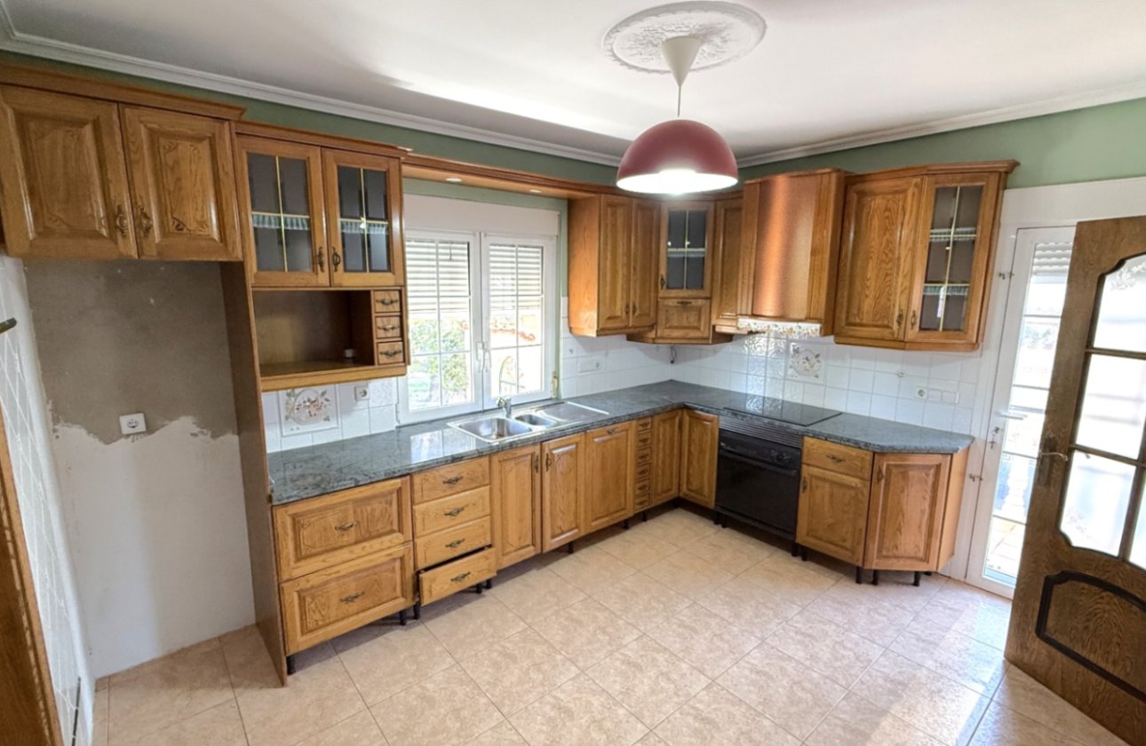 Resale - Villa -
Pilar de la Horadada - Costa Blanca