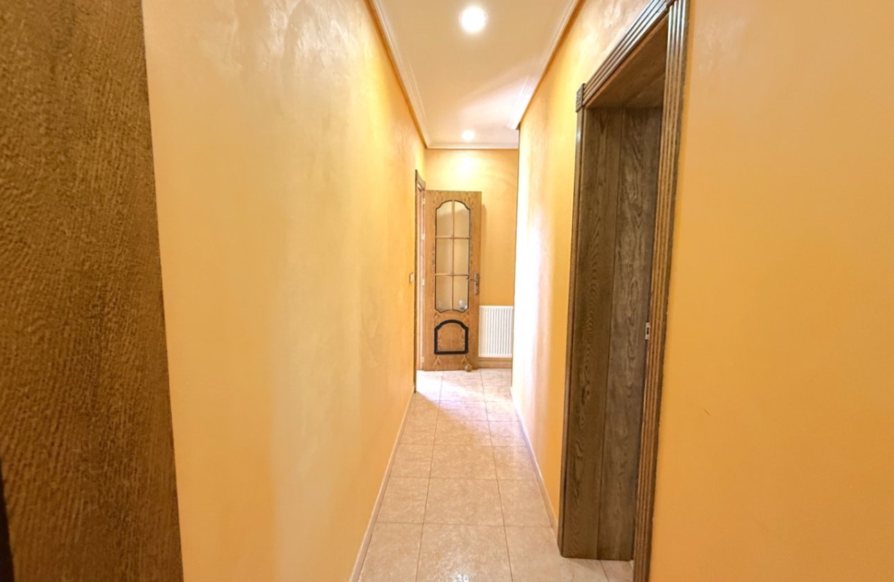 Resale - Villa -
Pilar de la Horadada - Costa Blanca