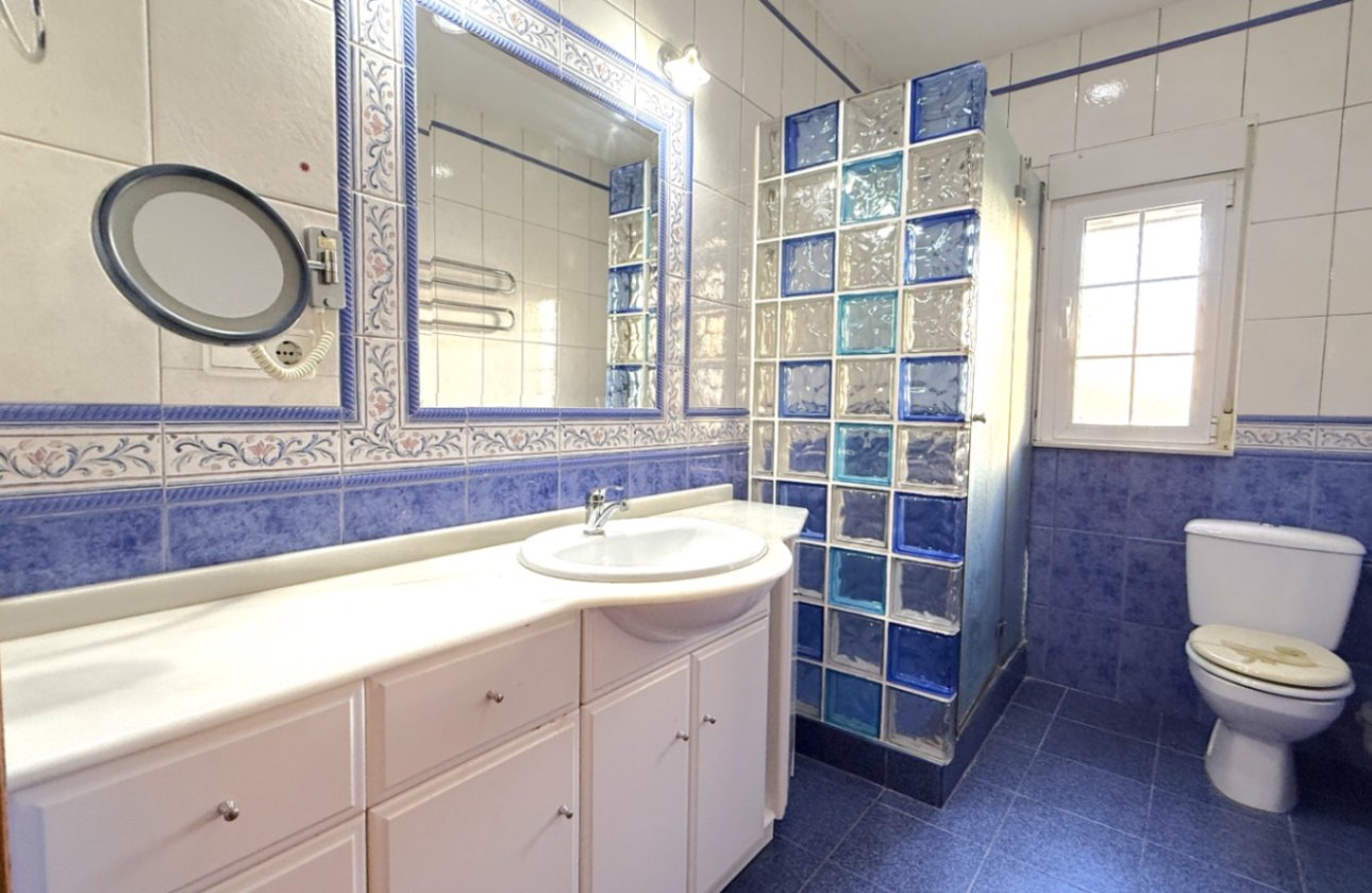 Resale - Villa -
Pilar de la Horadada - Costa Blanca