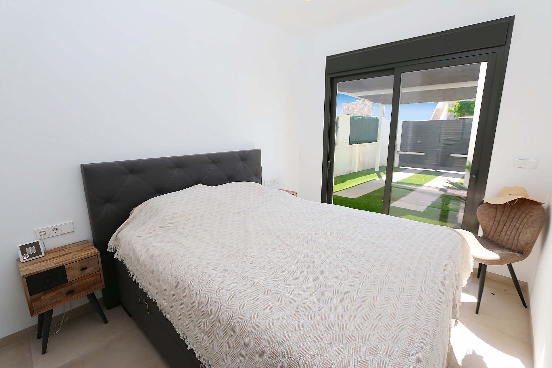 Resale - Villa -
Pilar de la Horadada - Costa Blanca