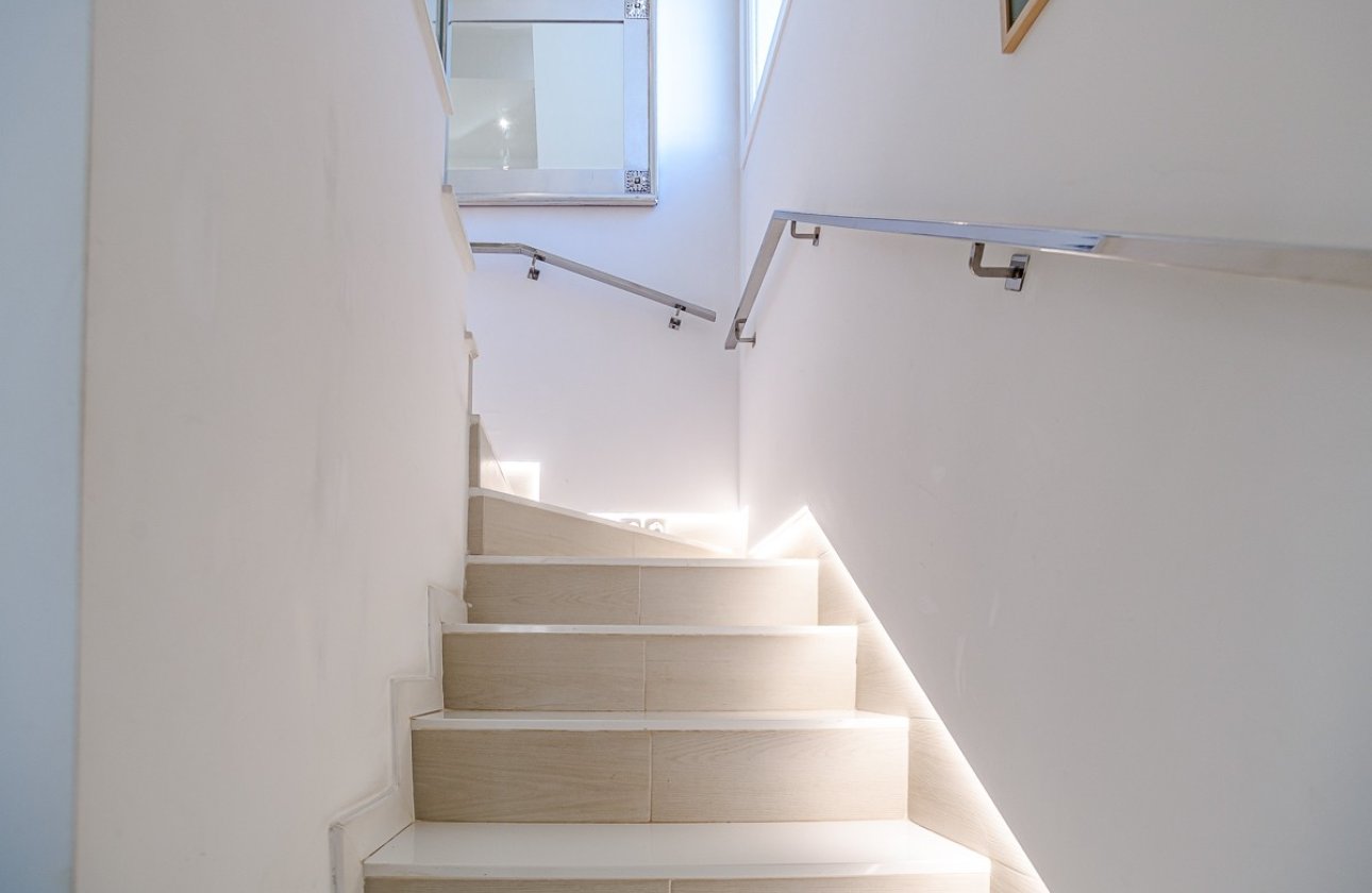 Resale - Villa -
Pilar de la Horadada - Costa Blanca