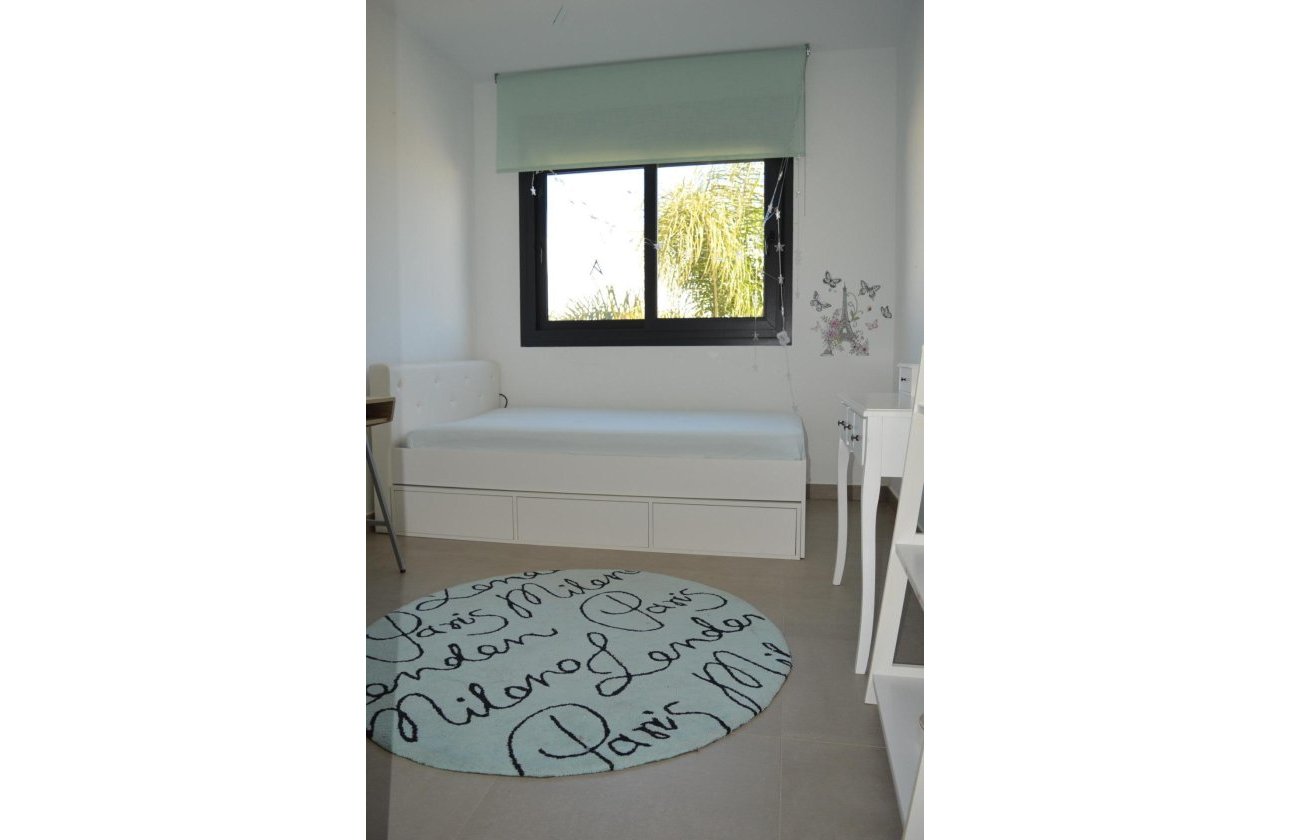 Resale - Villa -
Pilar de la Horadada - Las Higuericas