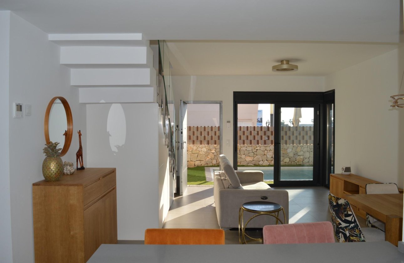 Resale - Villa -
Pilar de la Horadada - Las Higuericas