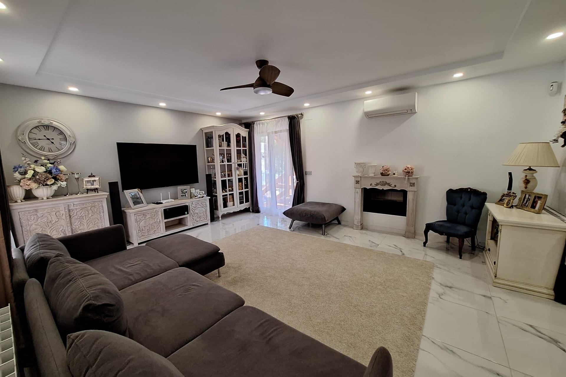 Resale - Villa -
Pilar de la Horadada - Pinar de Campoverde