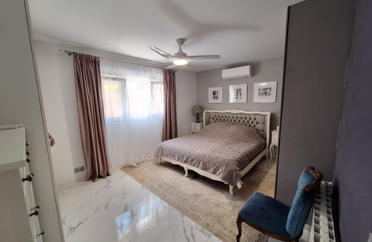 Resale - Villa -
Pilar de la Horadada - Pinar de Campoverde