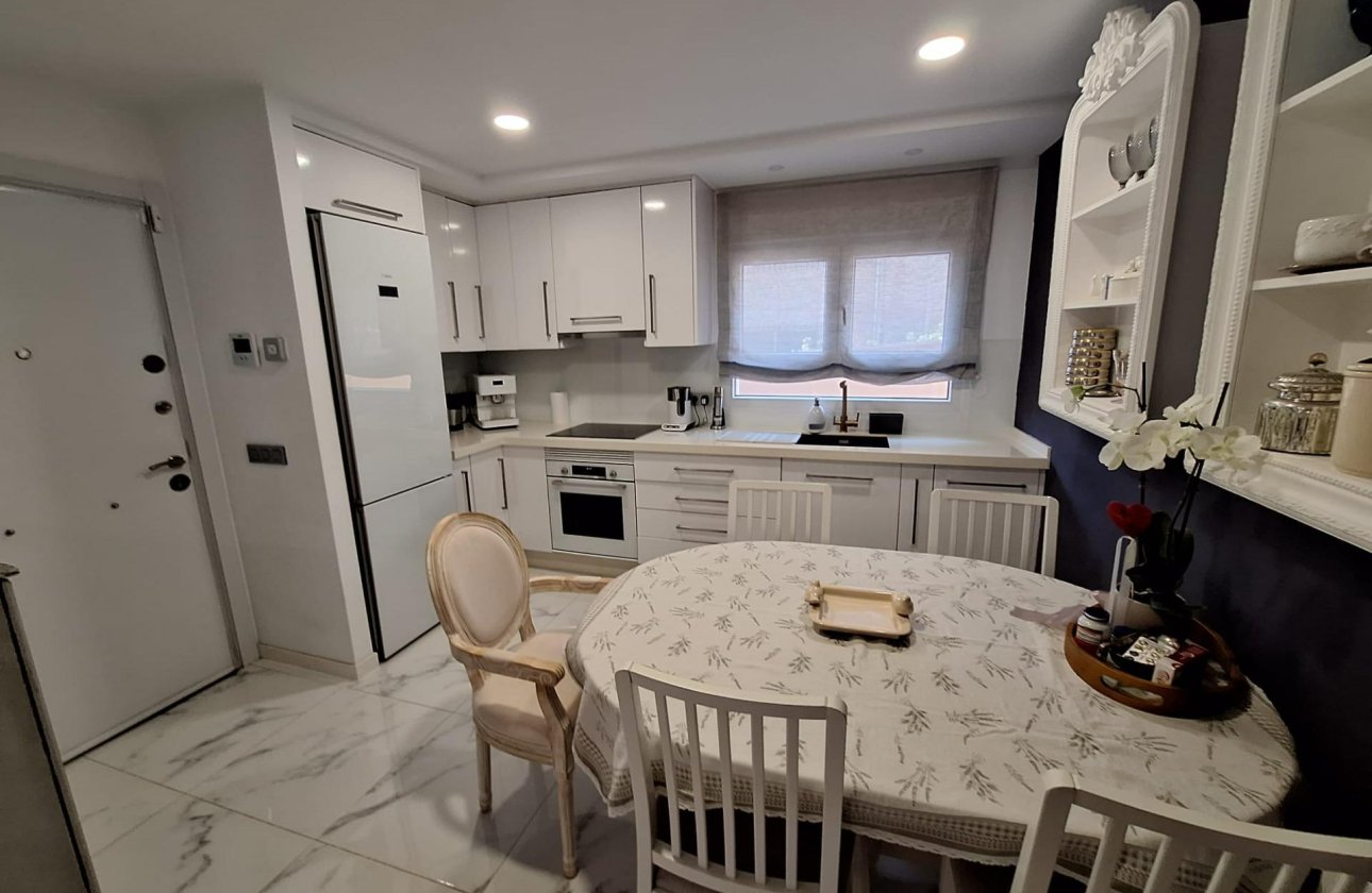 Resale - Villa -
Pilar de la Horadada - Pinar de Campoverde